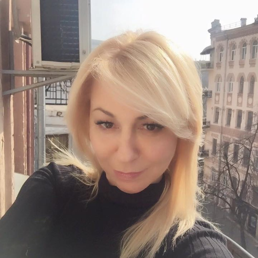 Meet your Posher, Lana